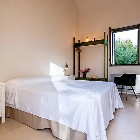 Villa Casale Donna Costanza *