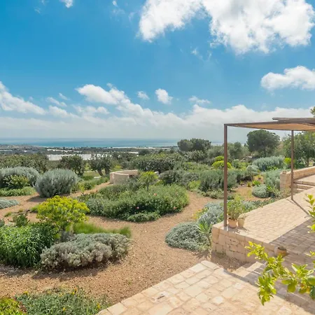 Casale Donna Costanza Villa *